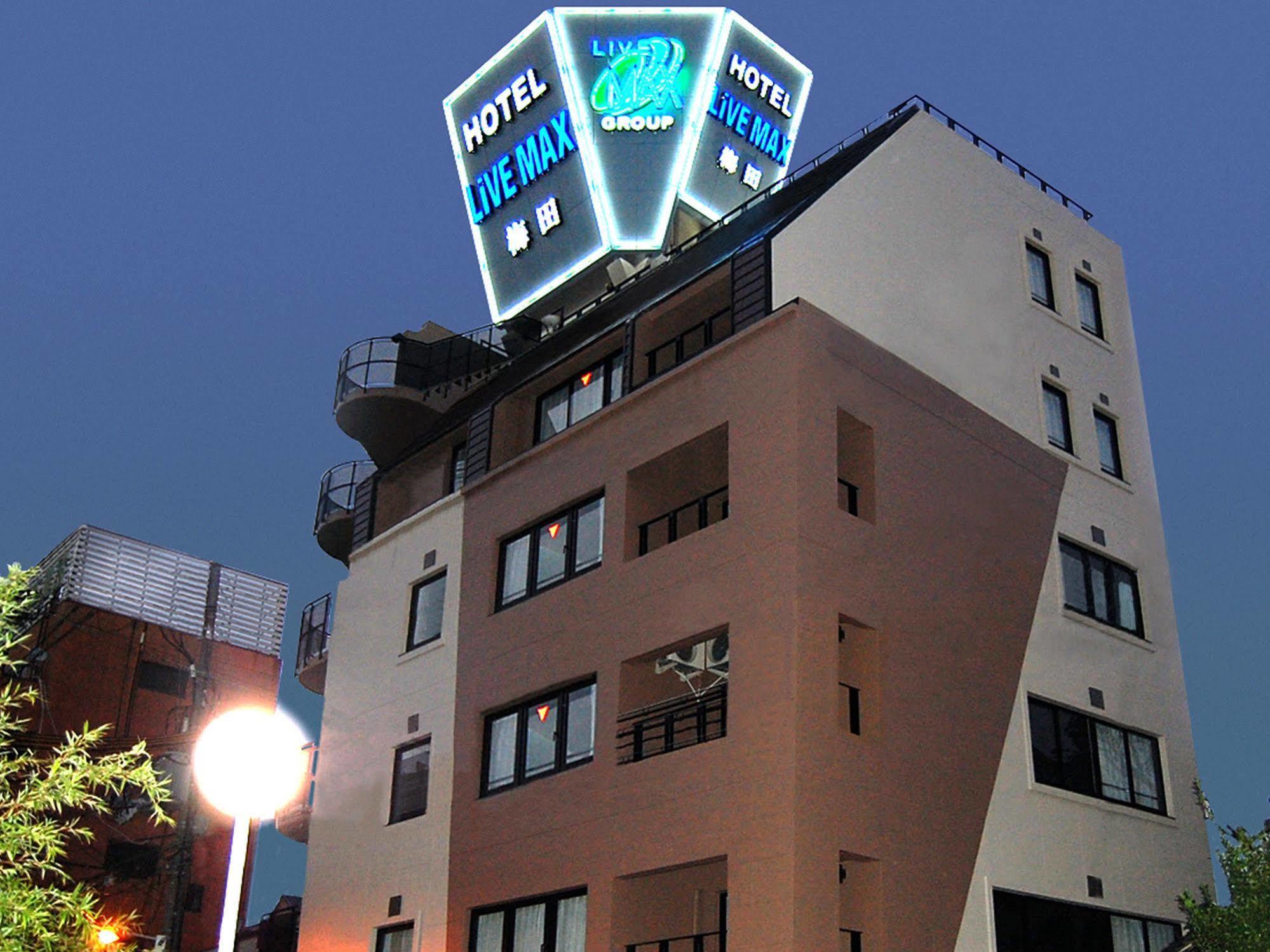 hotel livemax